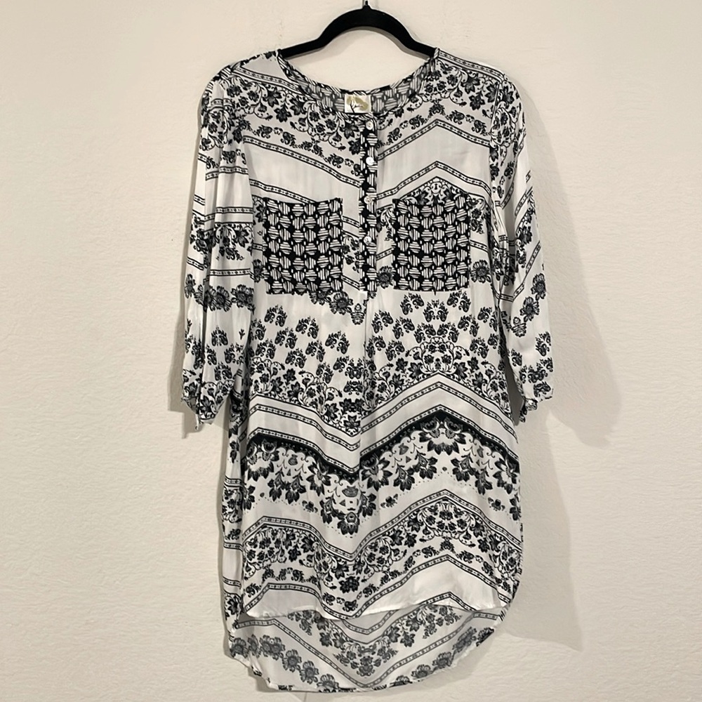 Fig & Flower Women Tunic Medium White Paisley Floral Longline Coastal Grandma